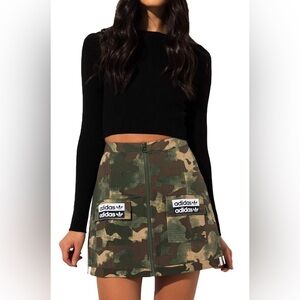 New With Tags Adidas Women's Camo Mini Skirt, Camo Brown/Green X-Small